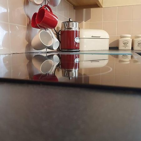 Pomfret House, 3 Bedrooms, Burnley Central, Contractors And Groups First Choice, Free Parking Buitenkant foto
